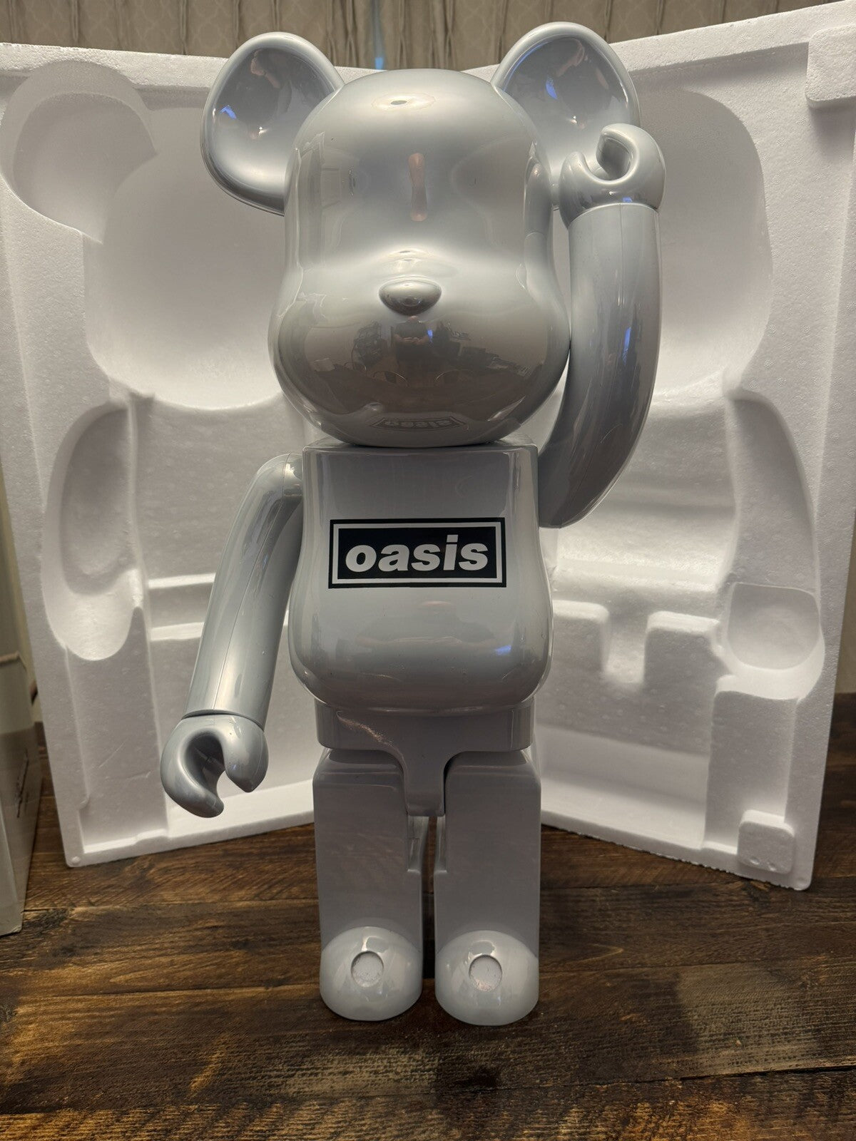 Bearbrick by Medicom 1000% Oasis + Box | Reunion