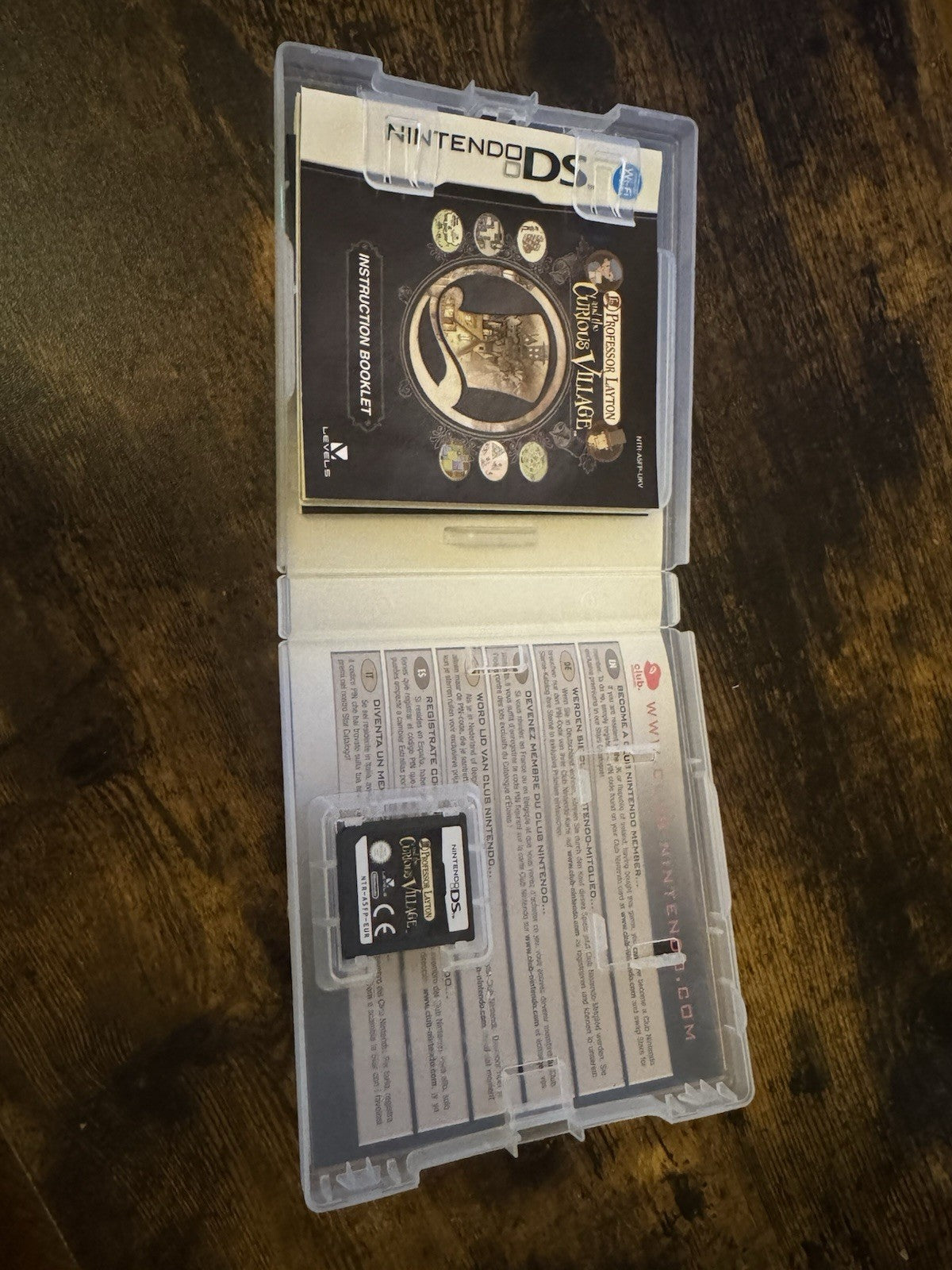 🎮💫Professor Layton and the Curious Village (Nintendo DS, 2008)🤓